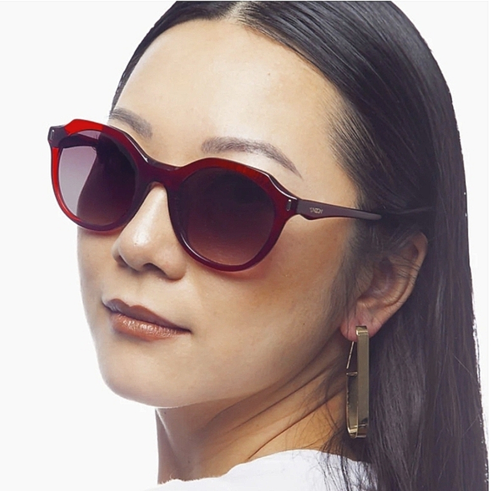 Womens Sunglasses Red Summer Eyewear Vacay Glasses 56-24-145